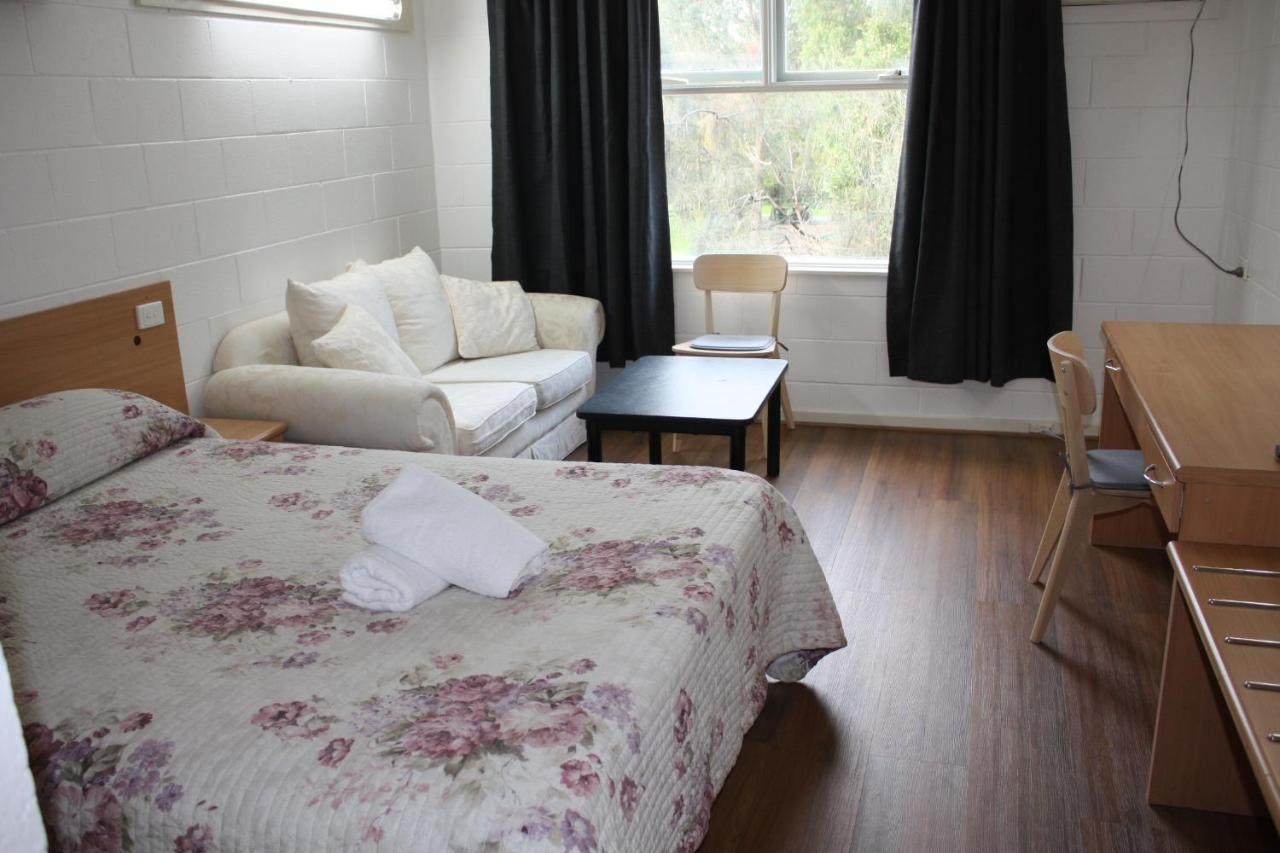 Coburg Motor Inn Melbourne Esterno foto